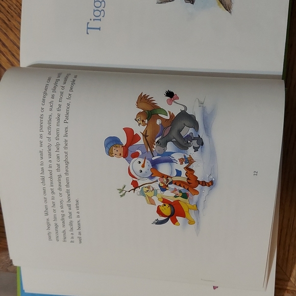 Disney's My Very First Winnie the Pooh More Growing Up Stories - Picture 15 of 16